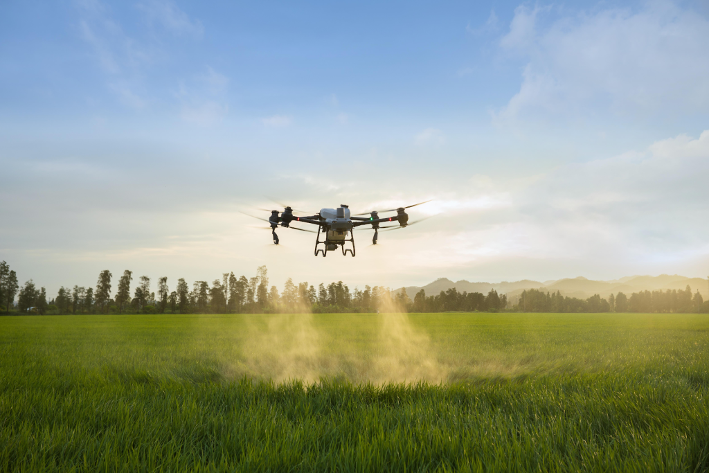 DJI Agras T50 - Innovaciones Tecnológicas en los Nuevos Modelos de Drones de DJI - Rocdron, Operadora profesional de drones en Navarra y entidad de formación
